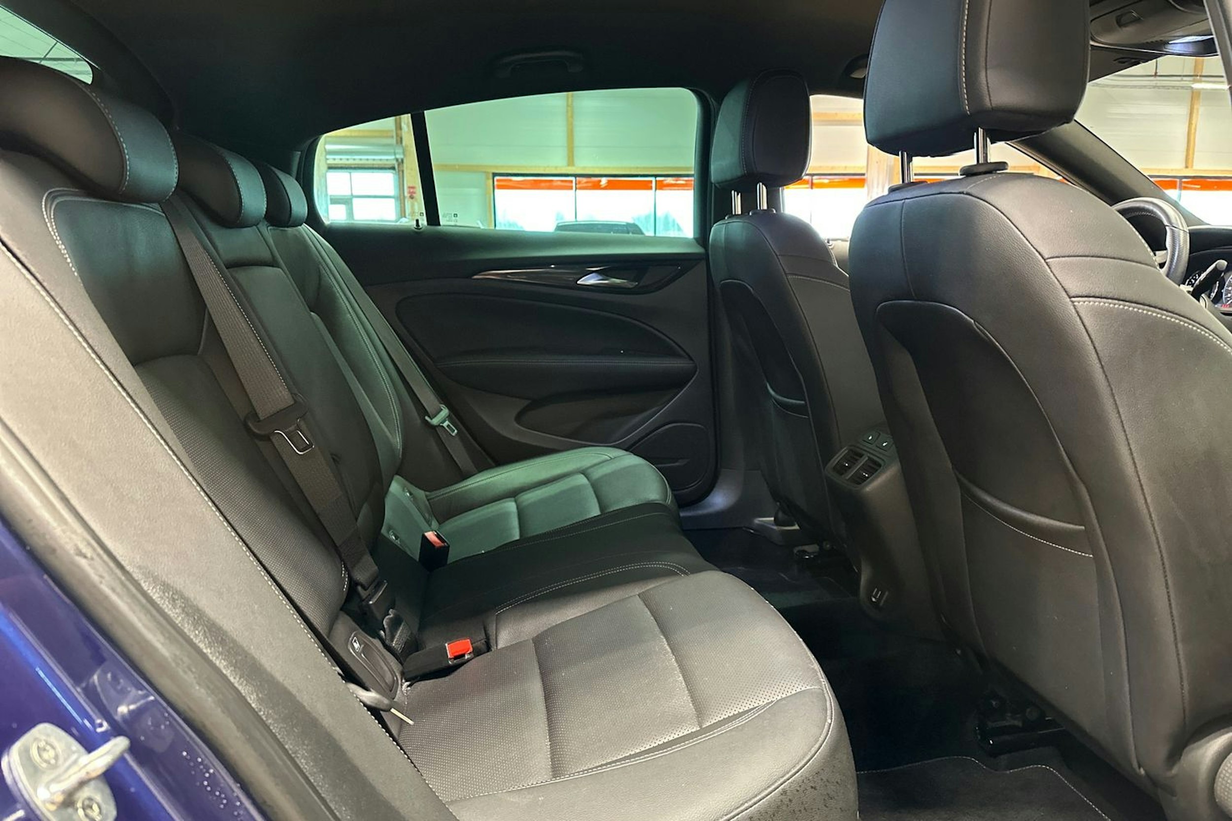 harmaa Opel Insignia 2020 kuva 14.