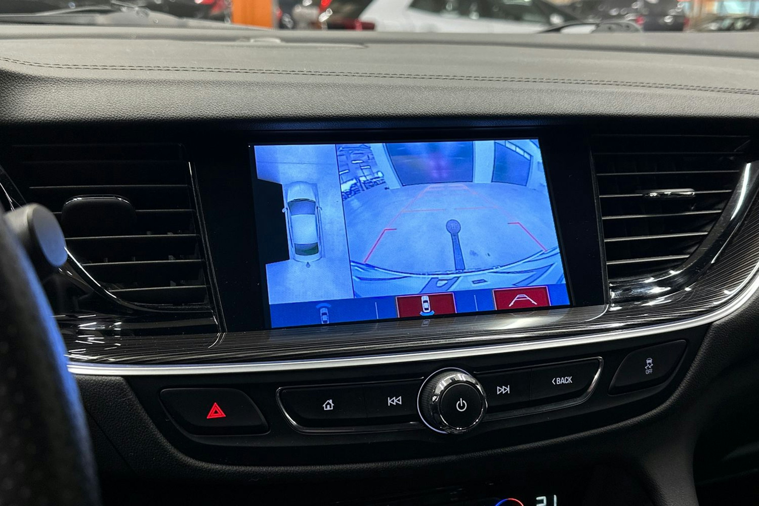 harmaa Opel Insignia 2020 kuva 19.