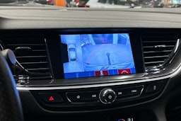 harmaa Opel Insignia 2020 kuva 19.