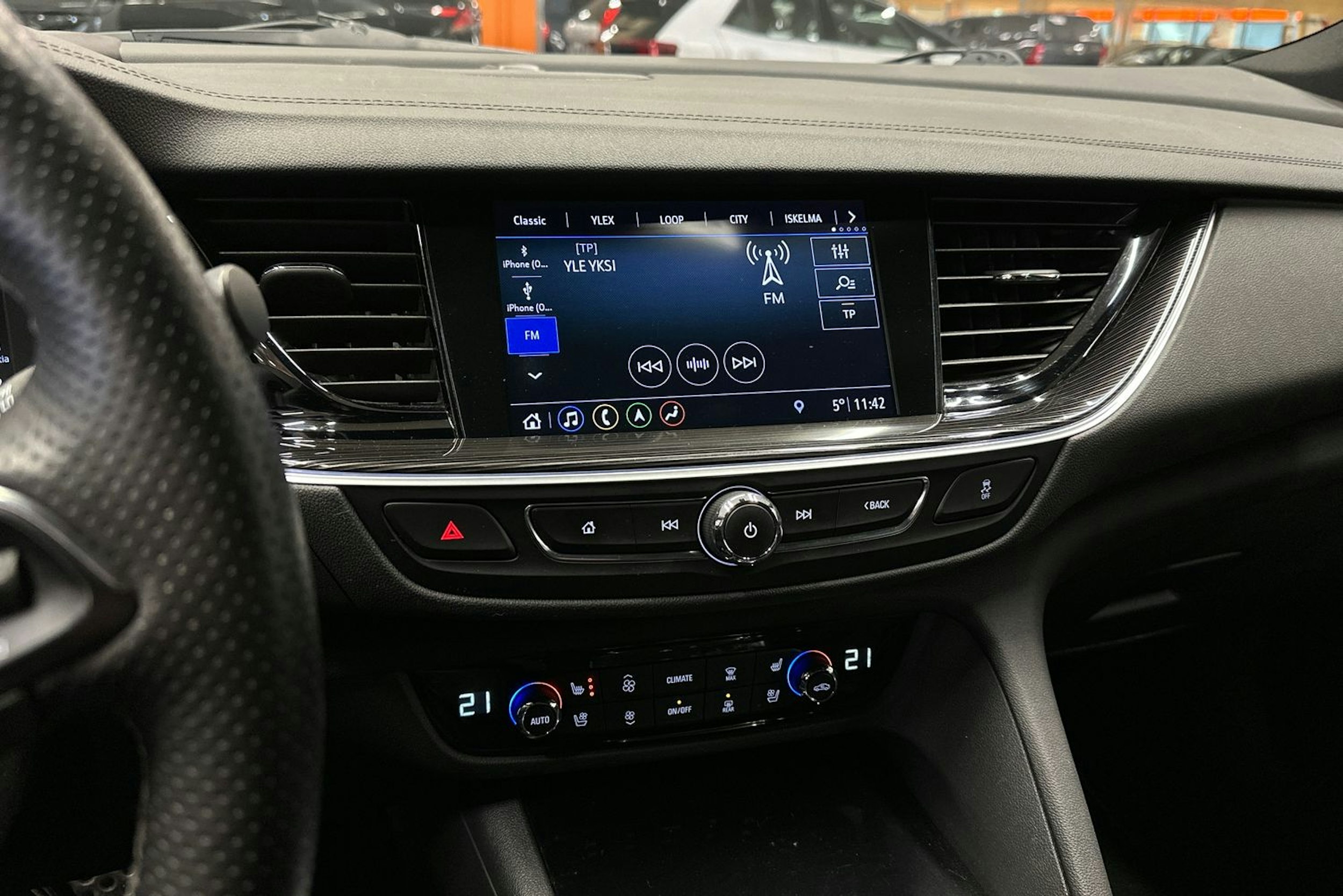 harmaa Opel Insignia 2020 kuva 21.