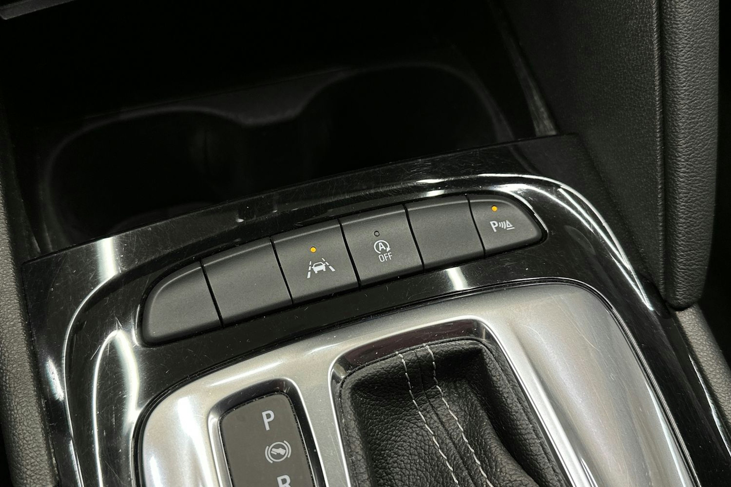 harmaa Opel Insignia 2020 kuva 23.