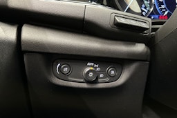 harmaa Opel Insignia 2020 kuva 32.