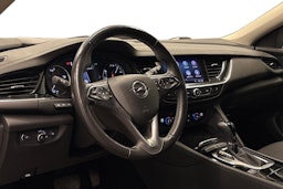 valkoinen Opel Insignia 2020 kuva 3.