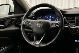 valkoinen Opel Insignia 2020 kuva 19.