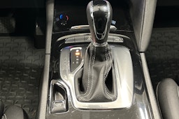 valkoinen Opel Insignia 2020 kuva 20.