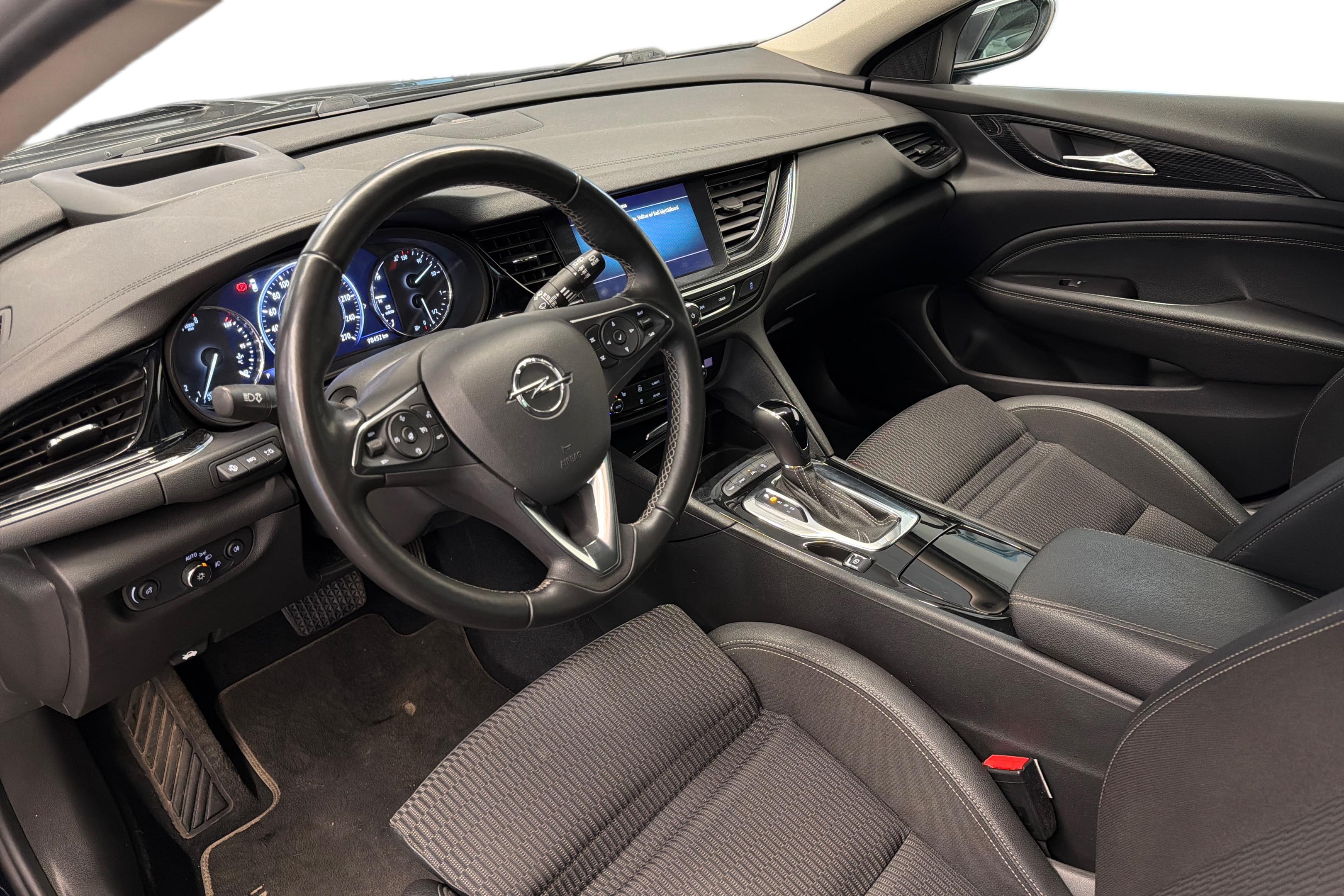 Opel Insignia 2020, kuva 6/28