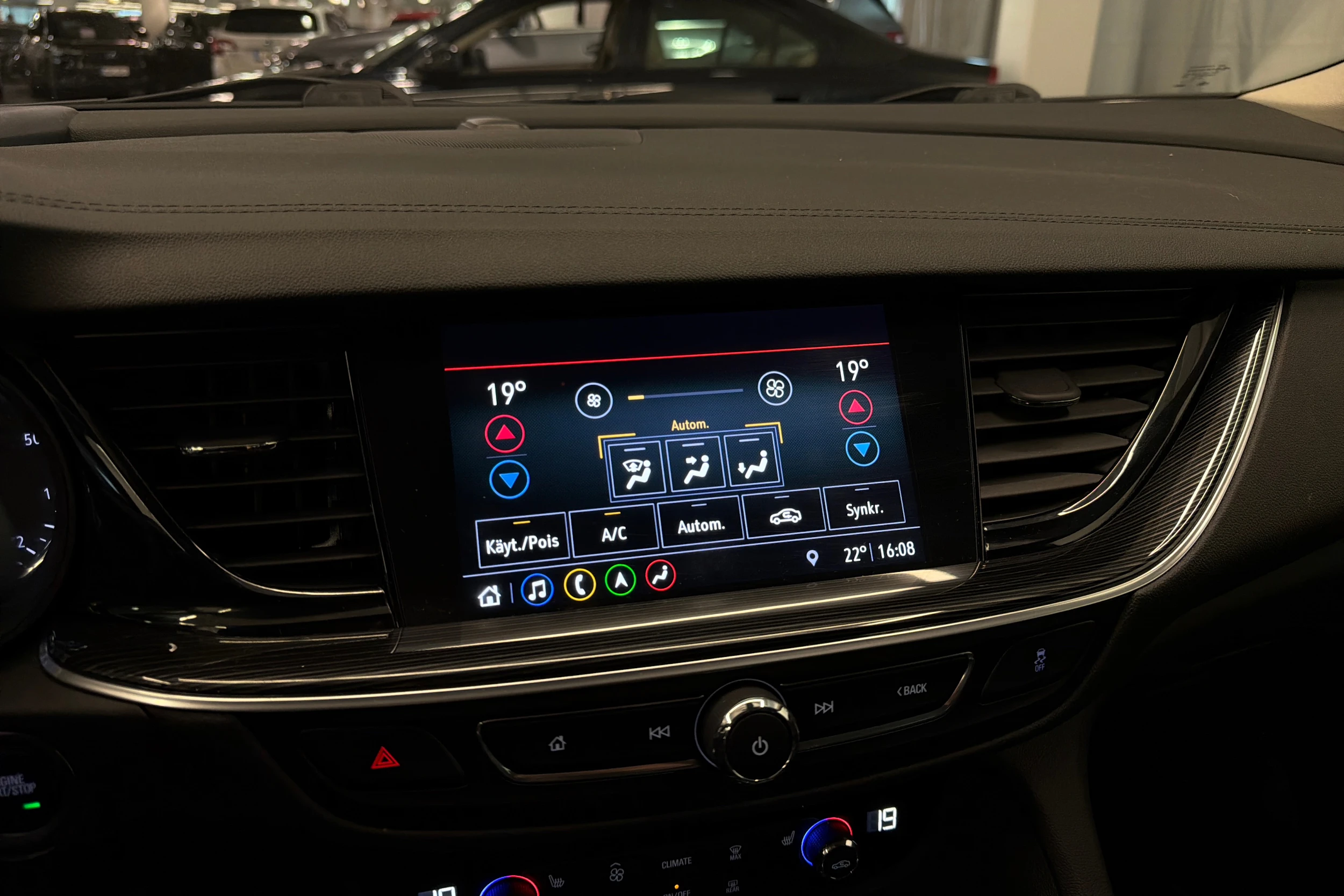 sininen Opel Insignia 2020 kuva 25.
