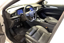 valkoinen Opel Insignia 2020 kuva 3.