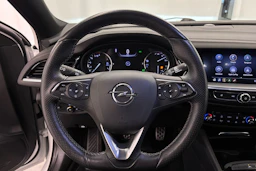 valkoinen Opel Insignia 2020 kuva 17.