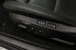 valkoinen Opel Insignia 2020 kuva 21.