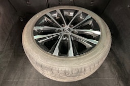 Harmaa Opel Insignia 2021 kuva 13.