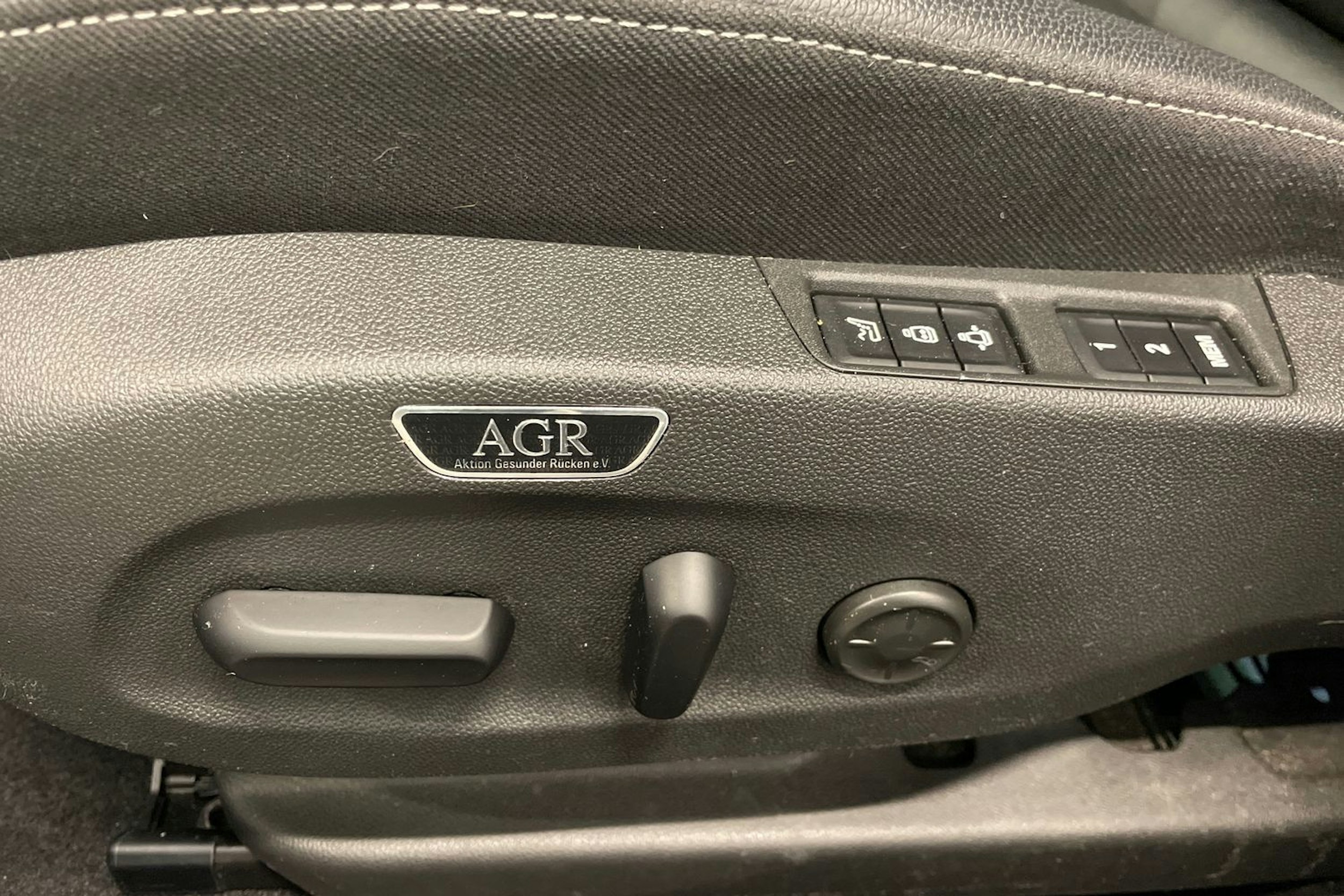 Harmaa Opel Insignia 2021 kuva 16.