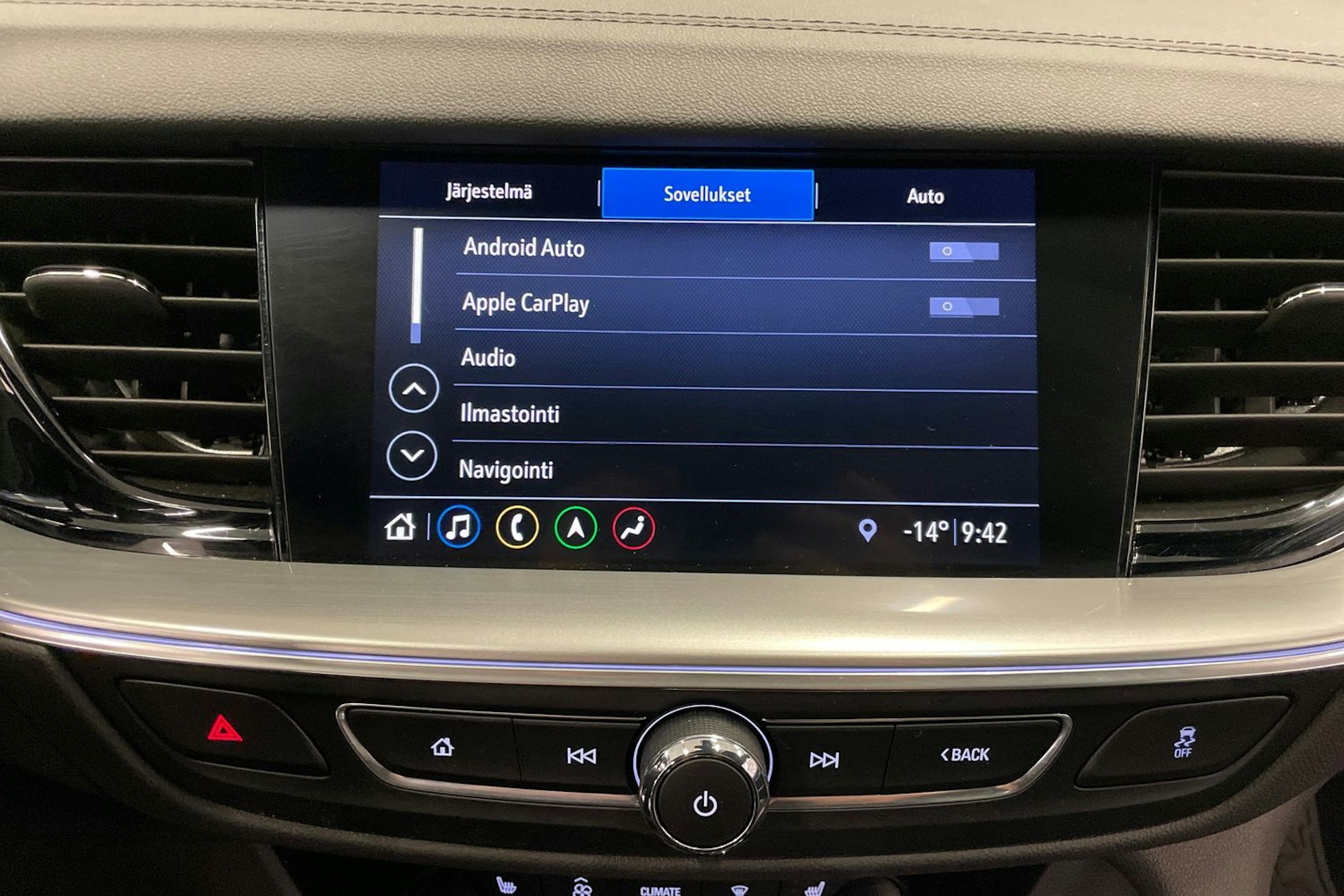 Harmaa Opel Insignia 2021 kuva 18.