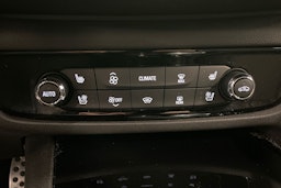 Harmaa Opel Insignia 2021 kuva 19.