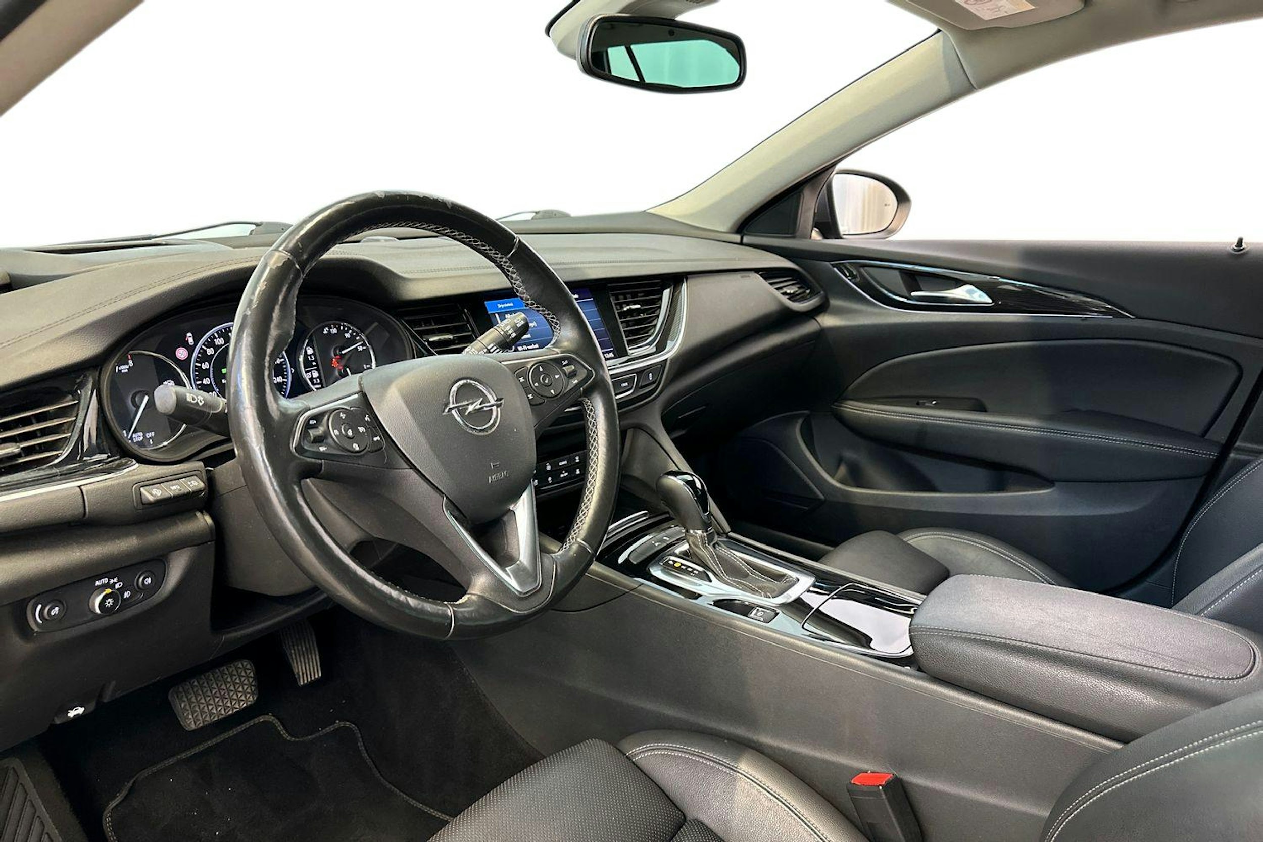 harmaa Opel Insignia 2020 kuva 7.
