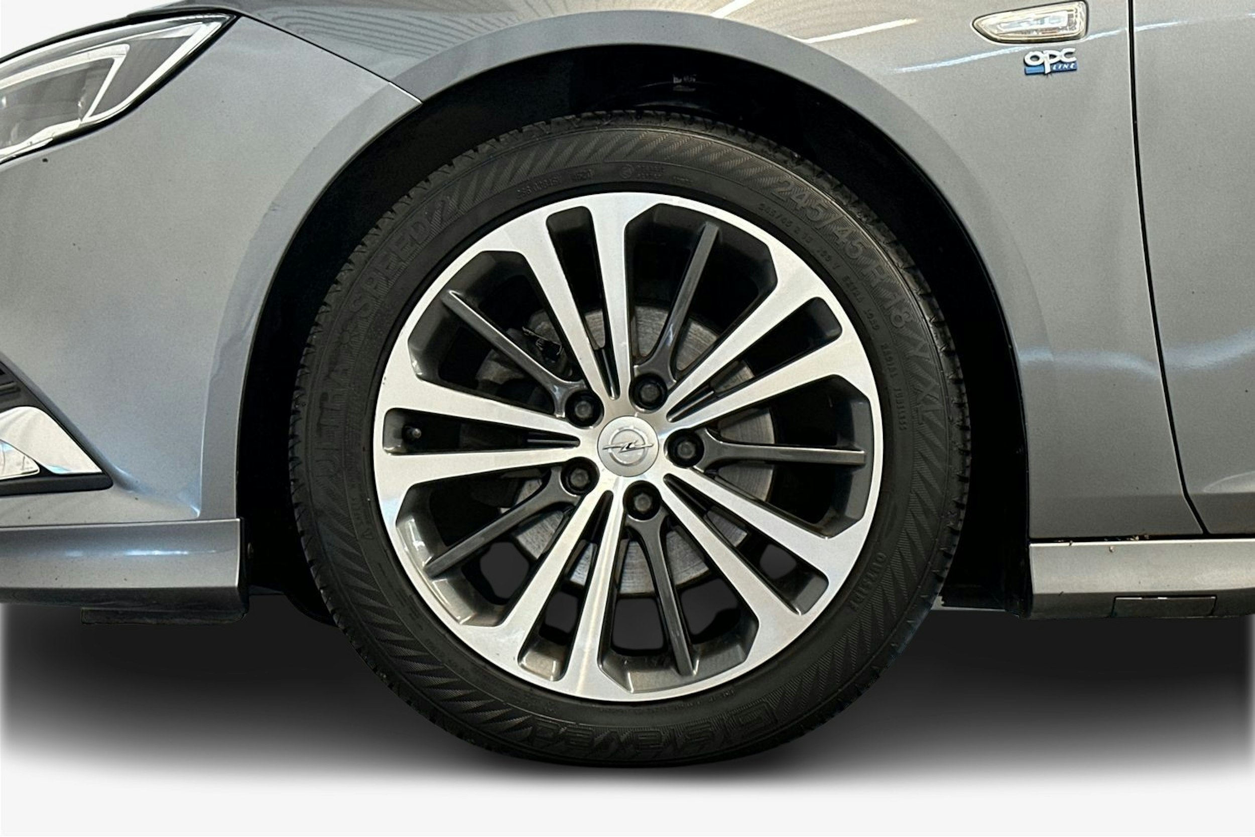 harmaa Opel Insignia 2020 kuva 11.