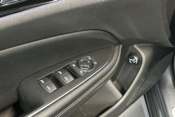 harmaa Opel Insignia 2020 kuva 18.