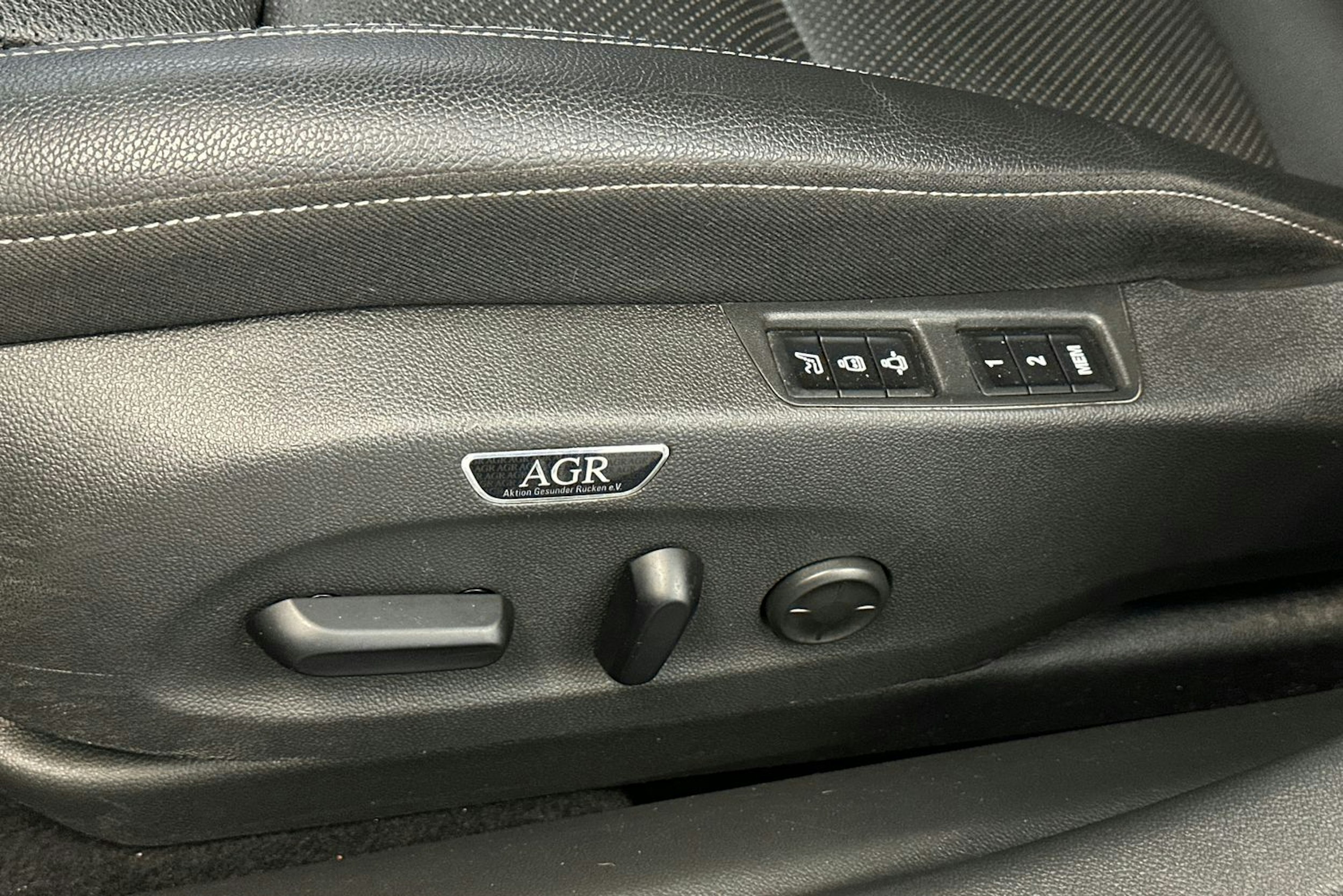 harmaa Opel Insignia 2020 kuva 19.