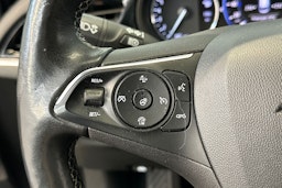harmaa Opel Insignia 2020 kuva 22.