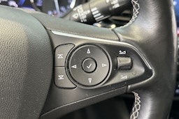 harmaa Opel Insignia 2020 kuva 23.