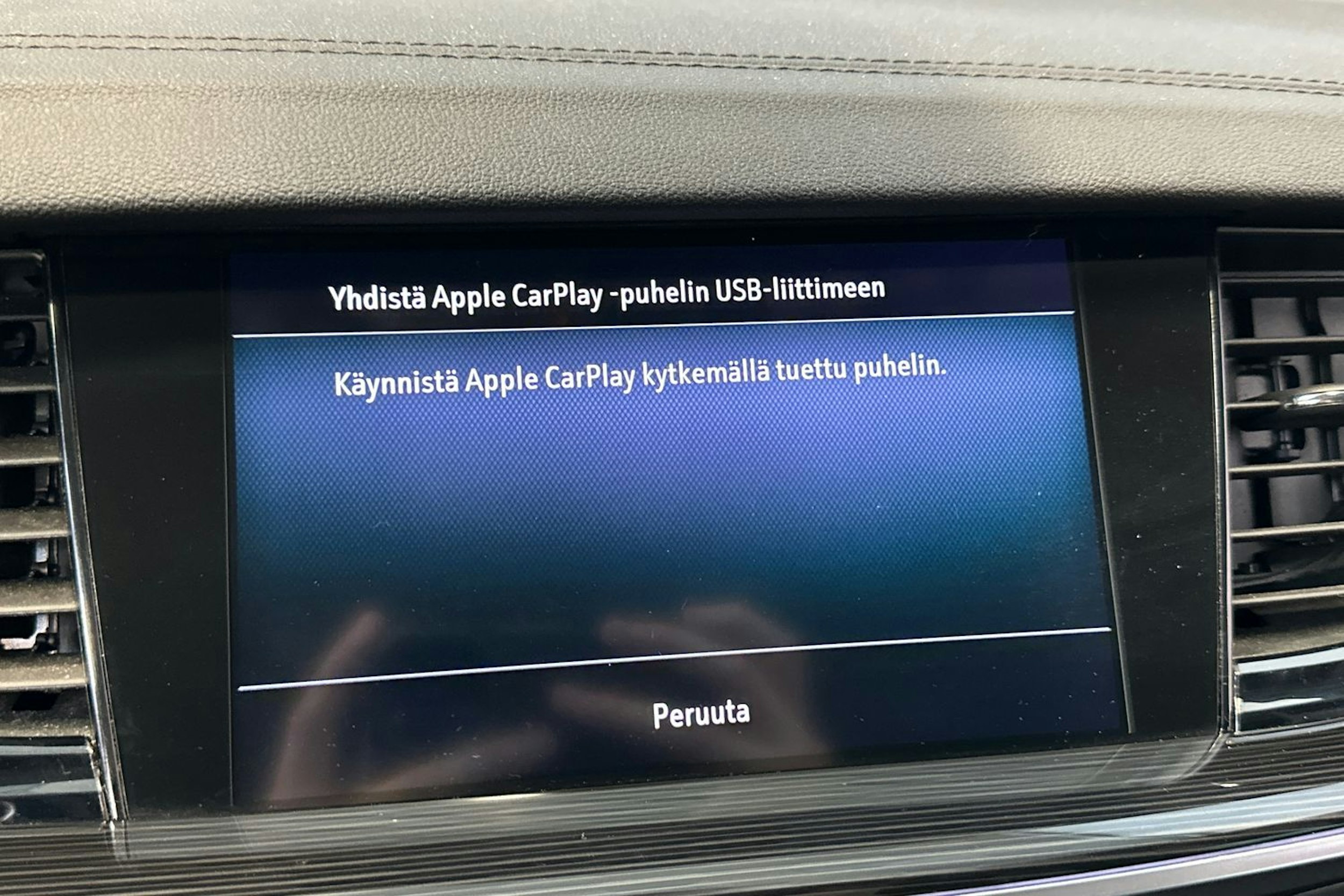 harmaa Opel Insignia 2020 kuva 28.