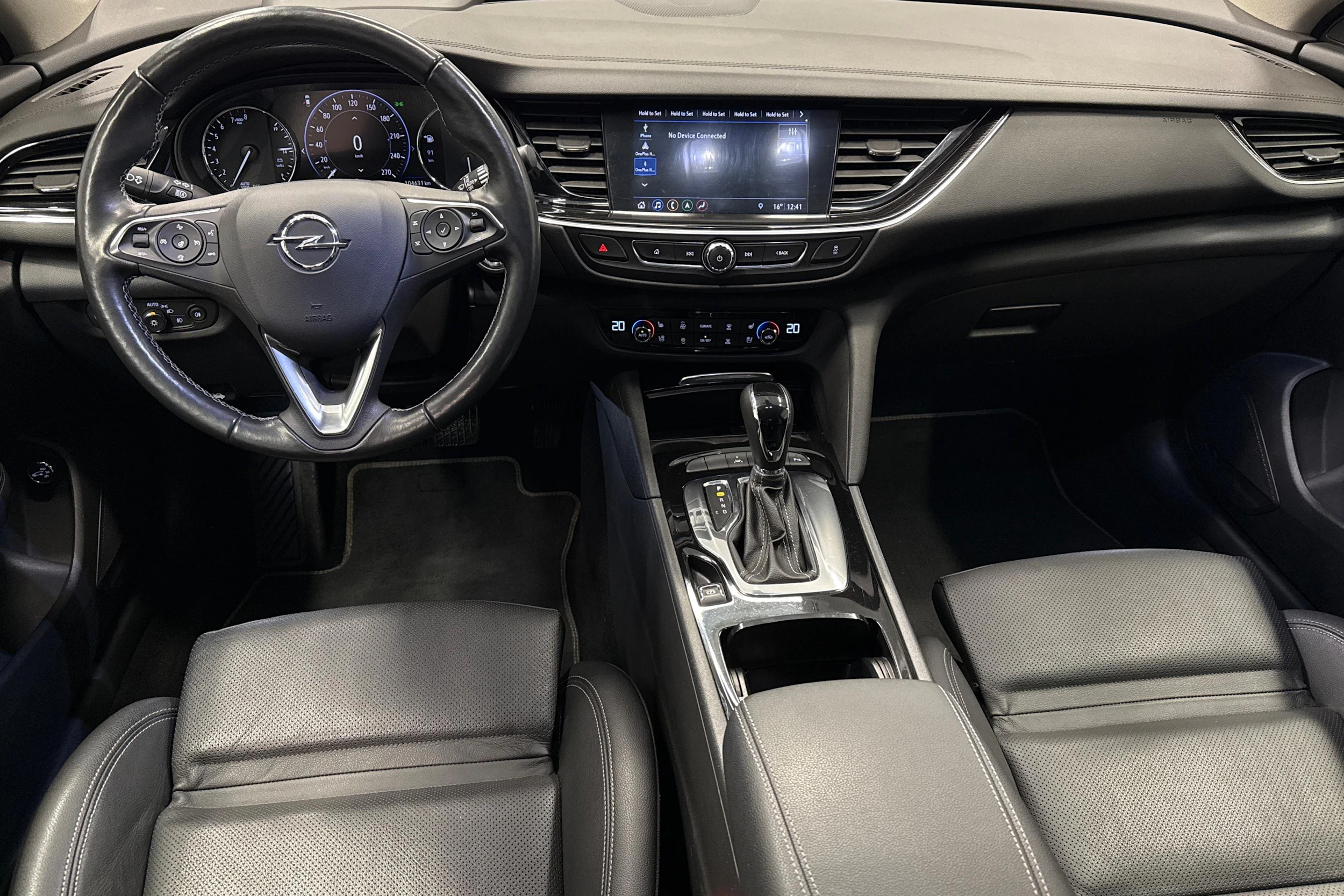 harmaa Opel Insignia 2020 kuva 9.