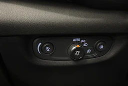 harmaa Opel Insignia 2020 kuva 21.