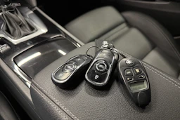 harmaa Opel Insignia 2020 kuva 28.