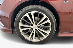 punainen Opel Insignia 2020 kuva 12.