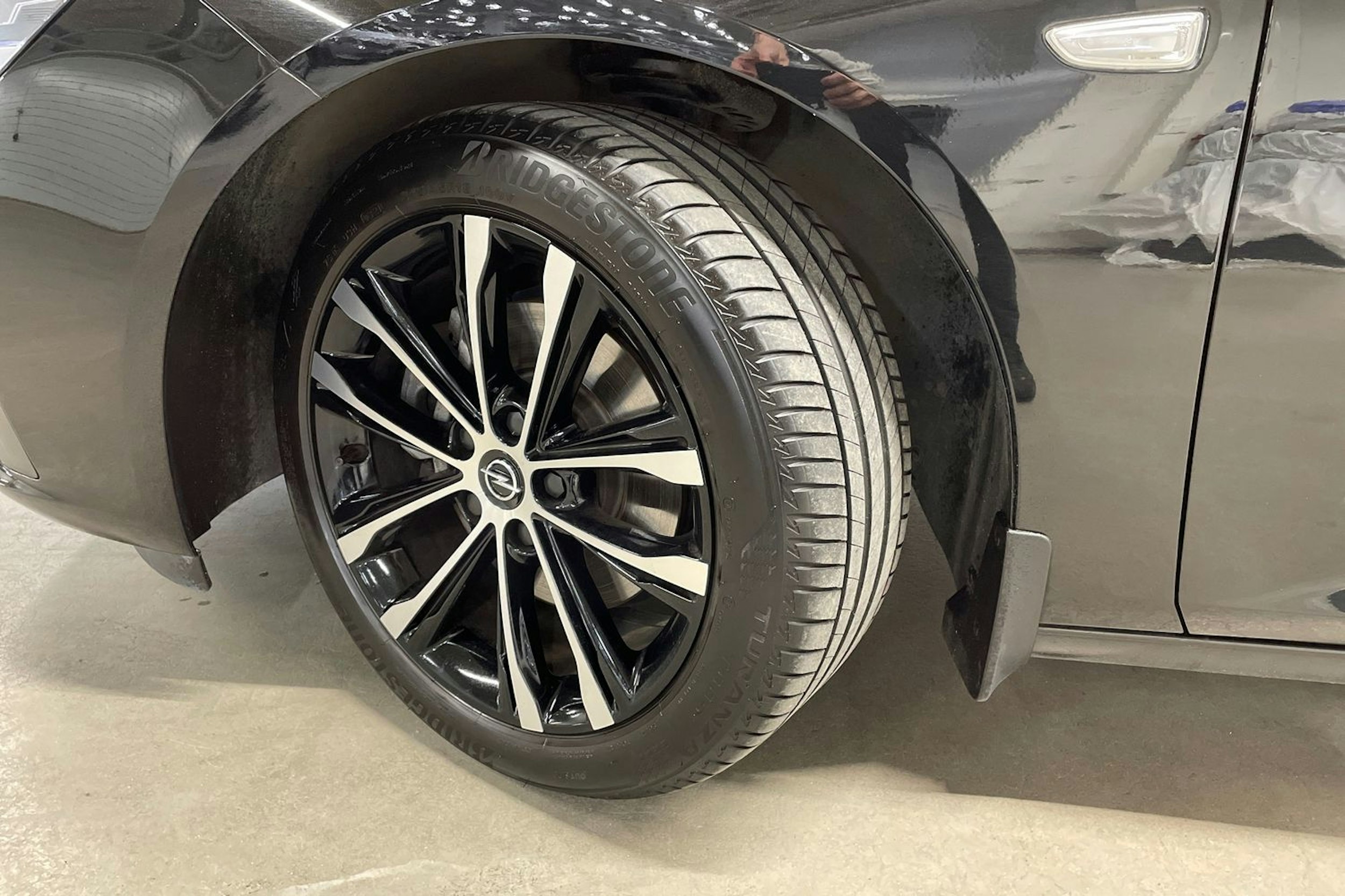 met. musta Opel Insignia 2021 kuva 13.