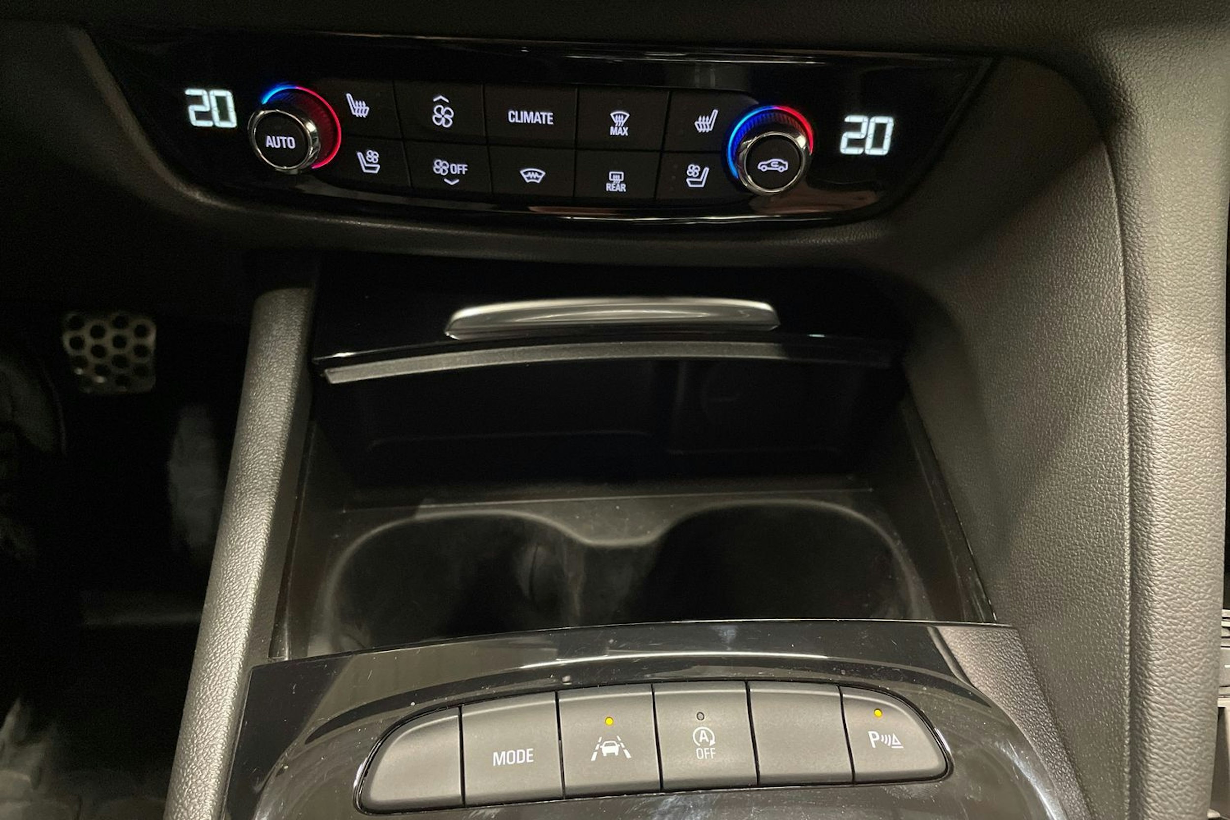 met. musta Opel Insignia 2021 kuva 20.