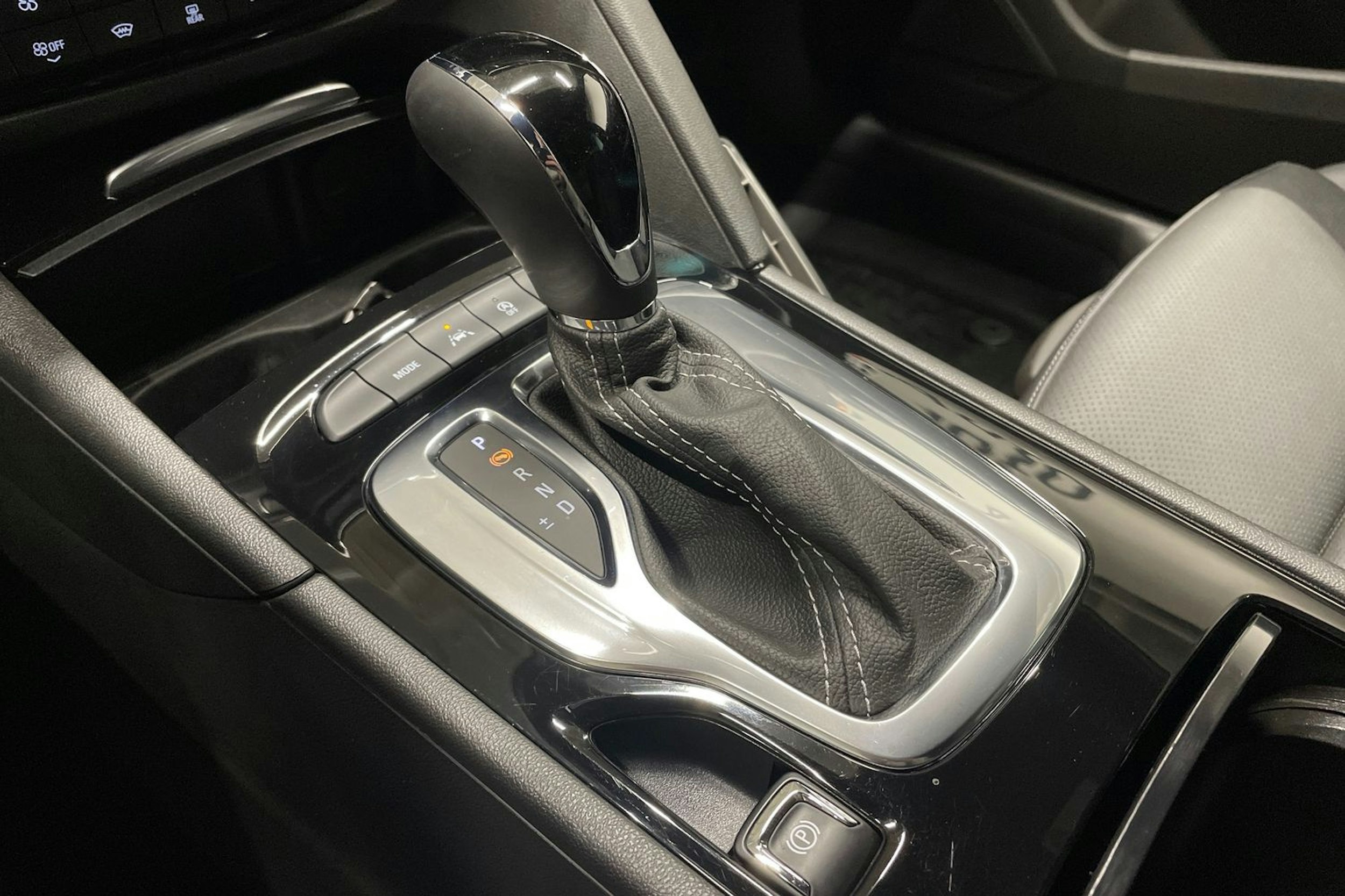met. musta Opel Insignia 2021 kuva 21.