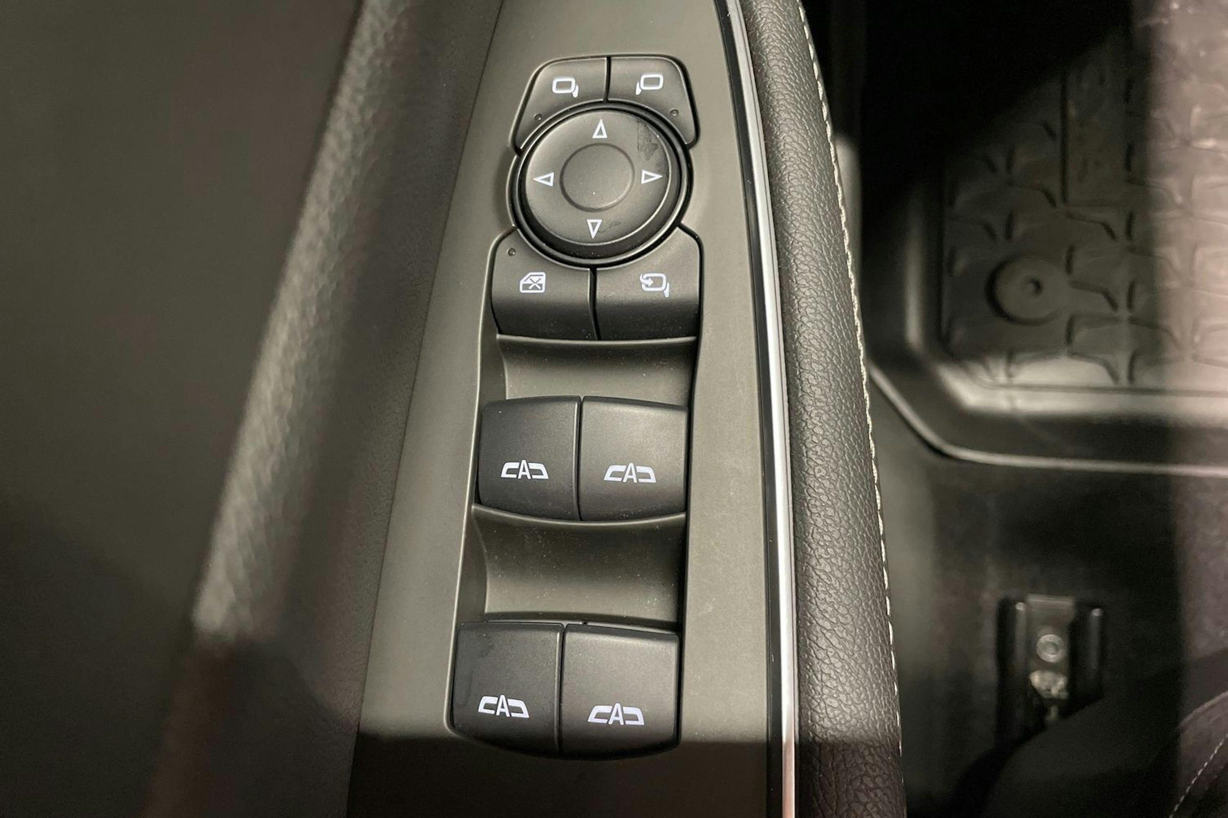 met. musta Opel Insignia 2021 kuva 26.