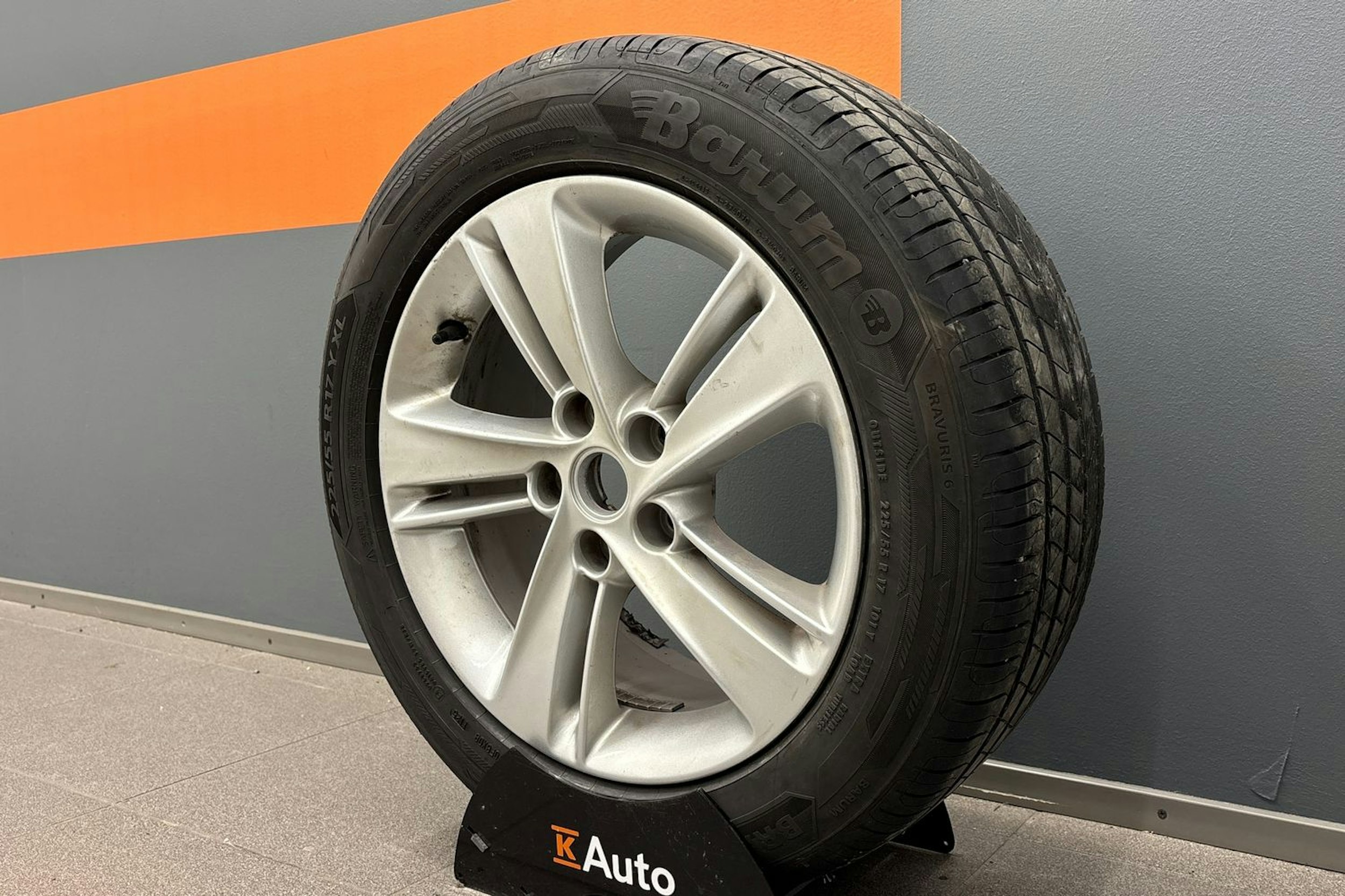 valkoinen Opel Insignia 2021 kuva 13.