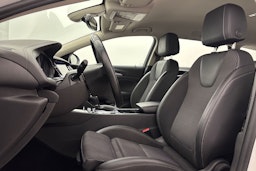 valkoinen Opel Insignia 2021 kuva 14.