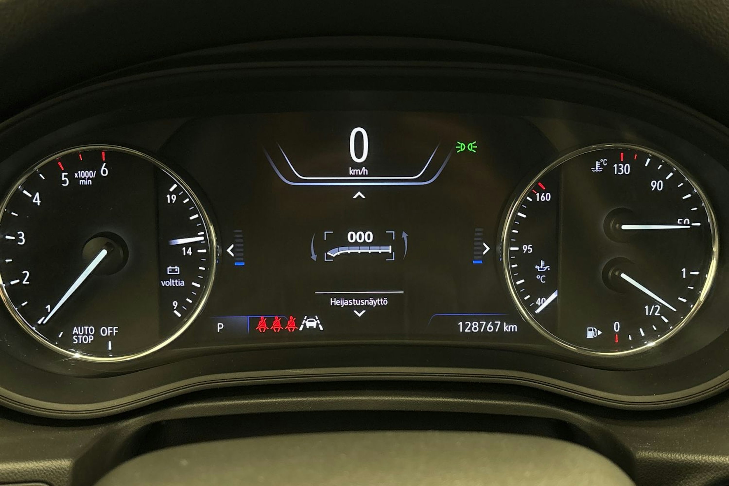 valkoinen Opel Insignia 2021 kuva 18.