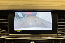 valkoinen Opel Insignia 2021 kuva 20.