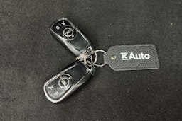 valkoinen Opel Insignia 2021 kuva 25.