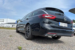 Musta Opel Insignia 2021 kuva 13.