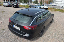 Musta Opel Insignia 2021 kuva 16.
