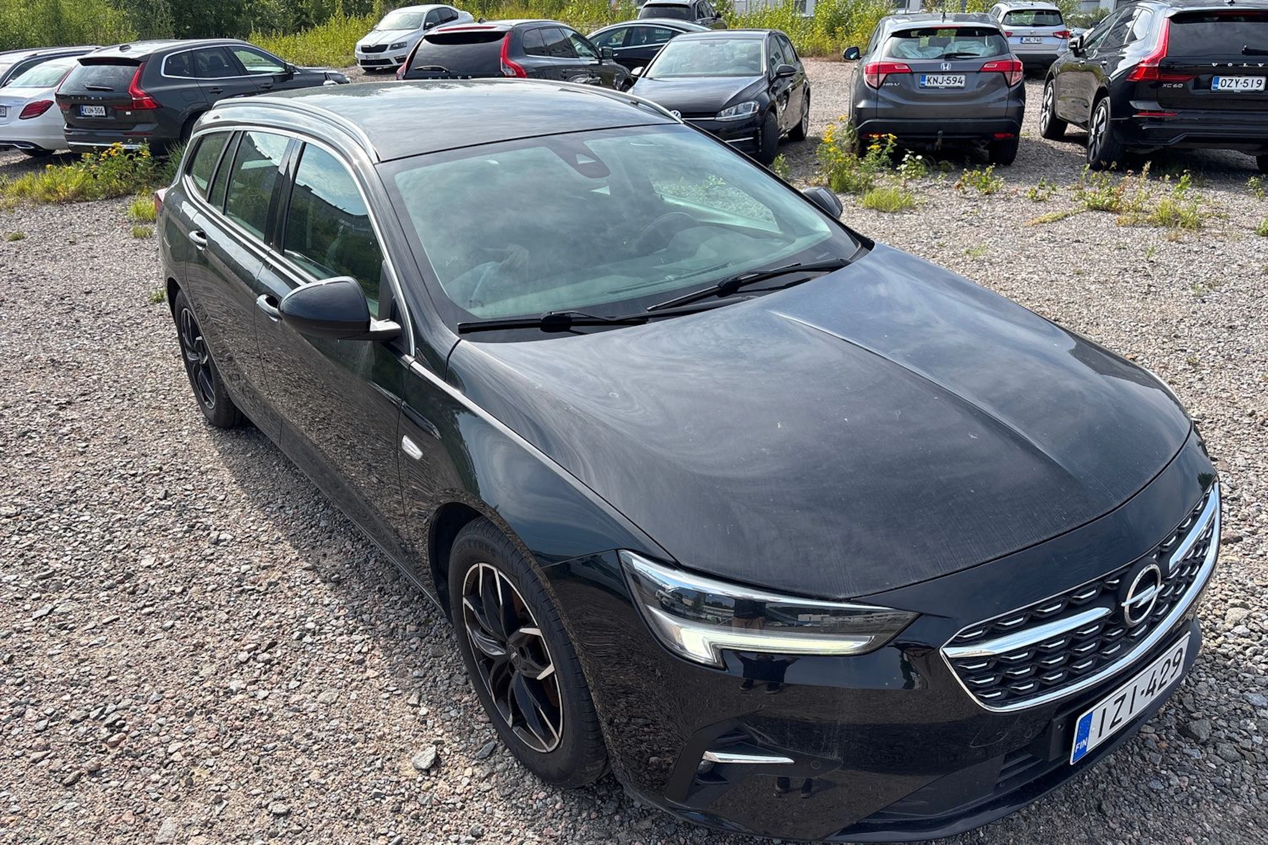 Musta Opel Insignia 2021 kuva 19.