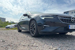 Musta Opel Insignia 2021 kuva 20.