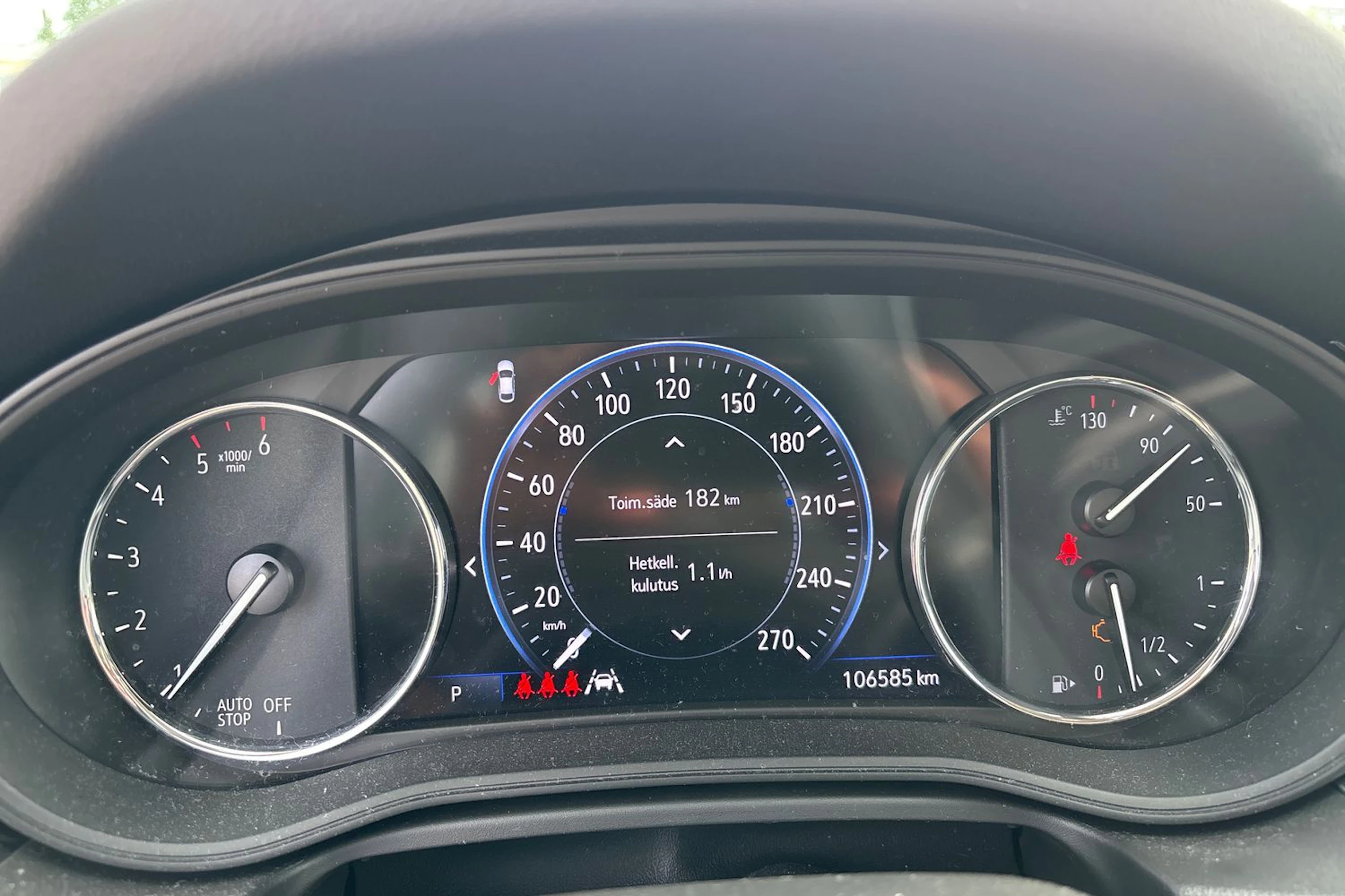 Musta Opel Insignia 2021 kuva 26.