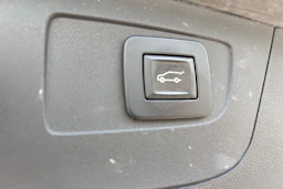 Musta Opel Insignia 2021 kuva 30.