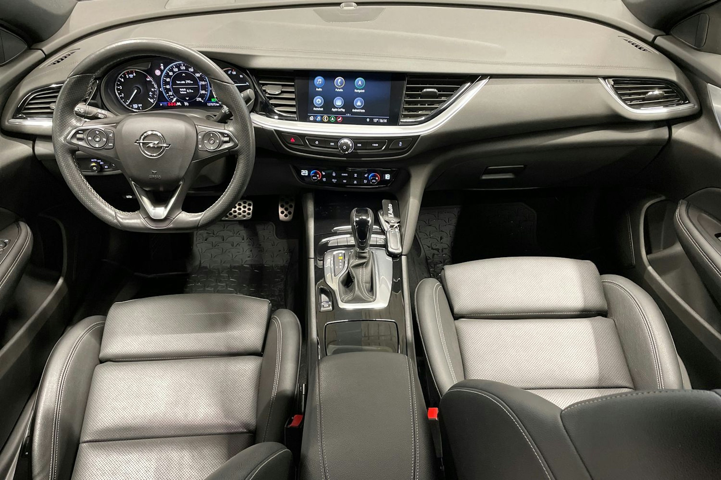 harmaa Opel Insignia 2021 kuva 9.