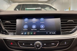 harmaa Opel Insignia 2021 kuva 18.