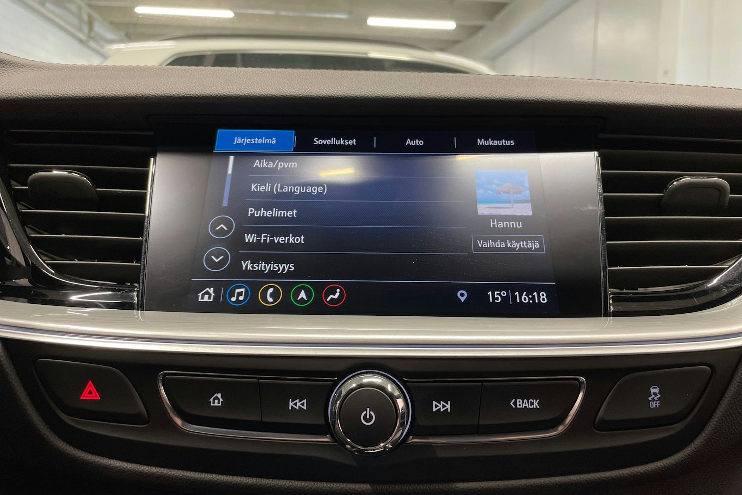 harmaa Opel Insignia 2021 kuva 19.