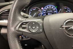 harmaa Opel Insignia 2021 kuva 26.