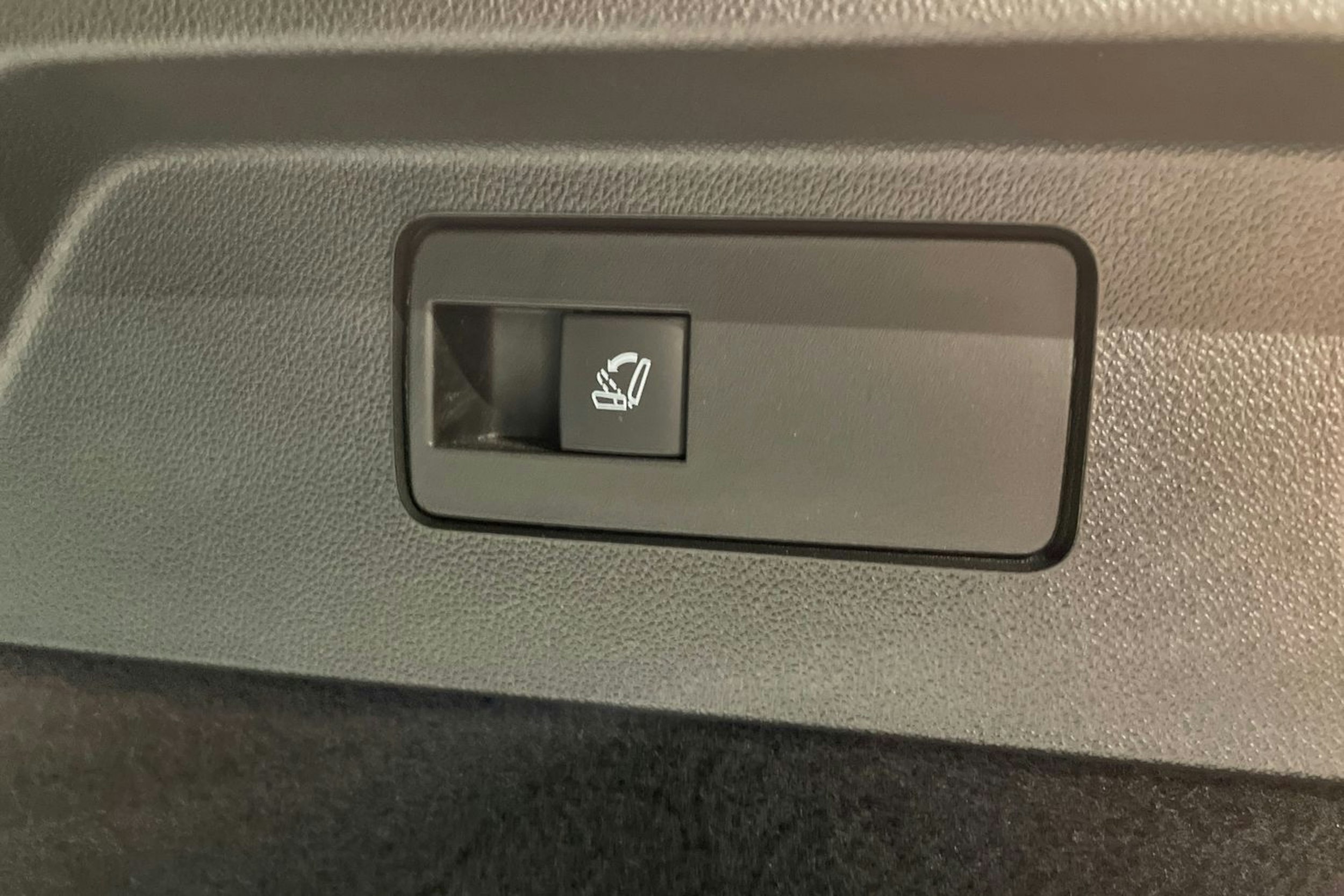harmaa Opel Insignia 2021 kuva 32.