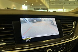 Valkoinen Opel Insignia 2021 kuva 15.